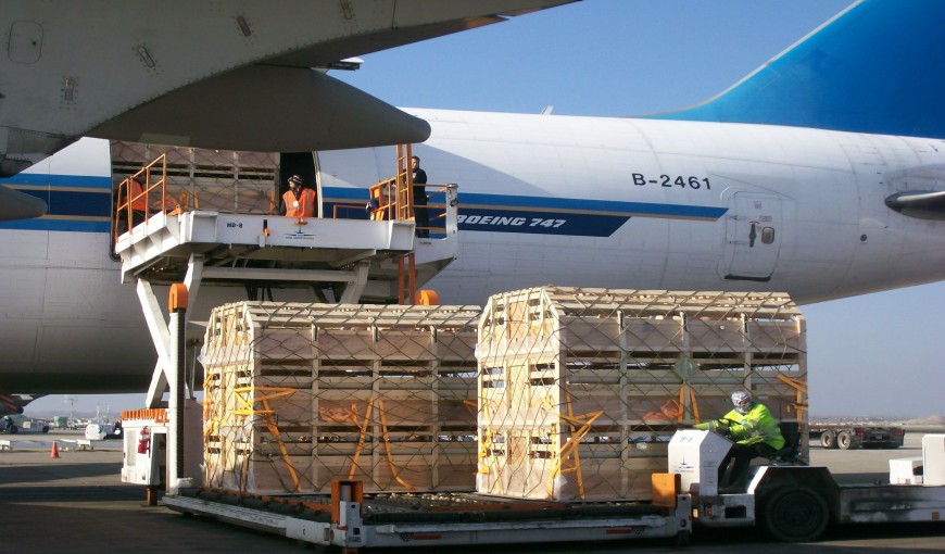 日喀则地区到澳门空运公司